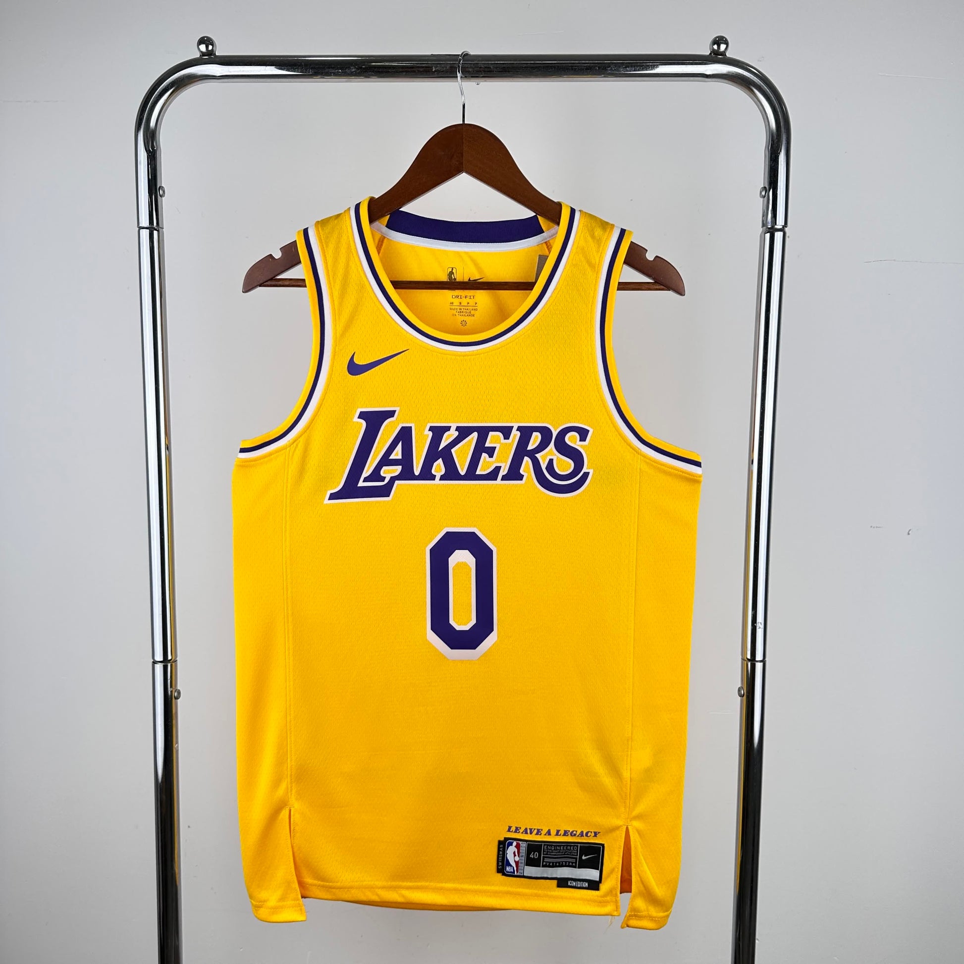 23 season Lakers round neck yellow No. 0 Westbrook