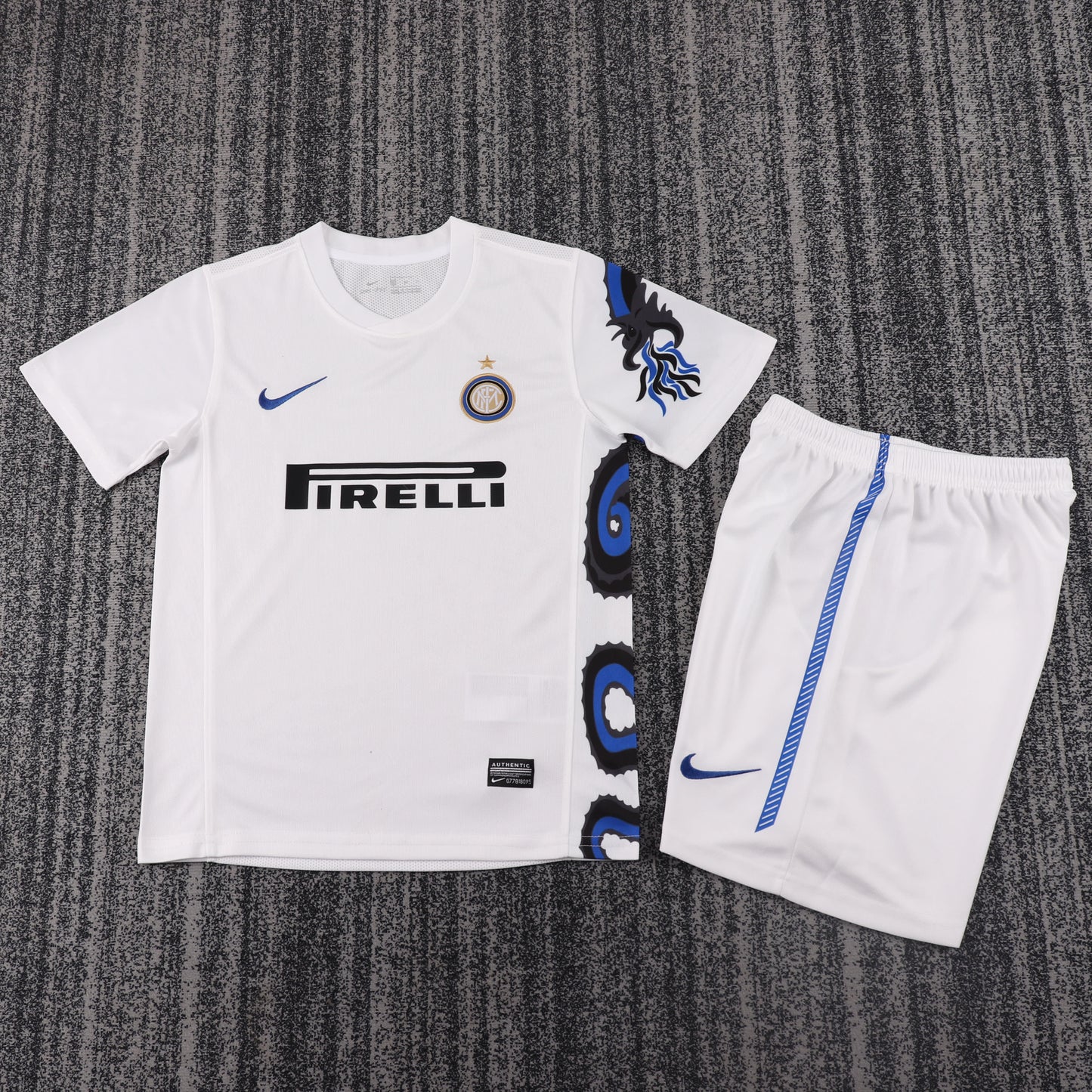 Retro Kids 2010 Inter Milan away size: 16-28