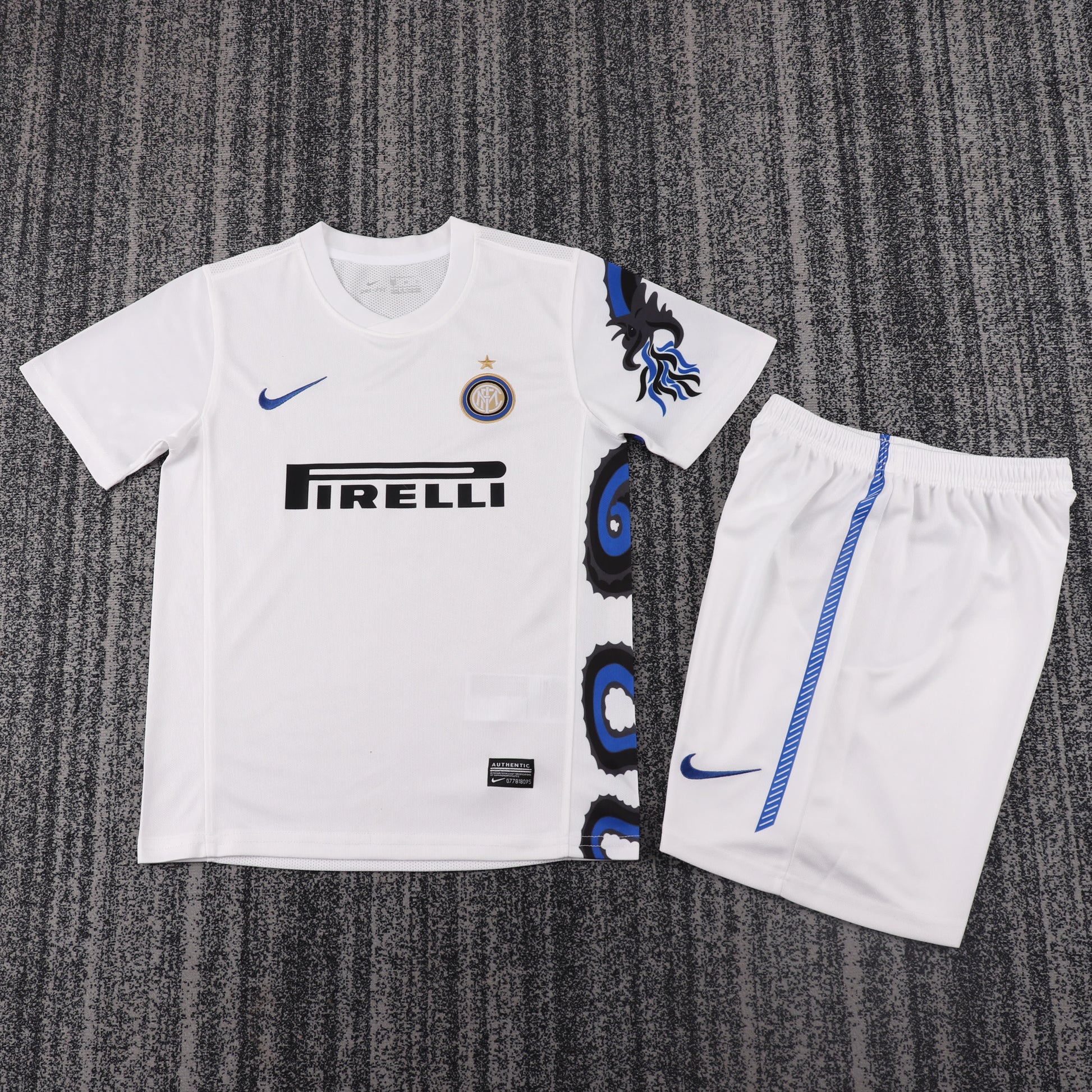 Retro Kids 2010 Inter Milan away size: 16-28