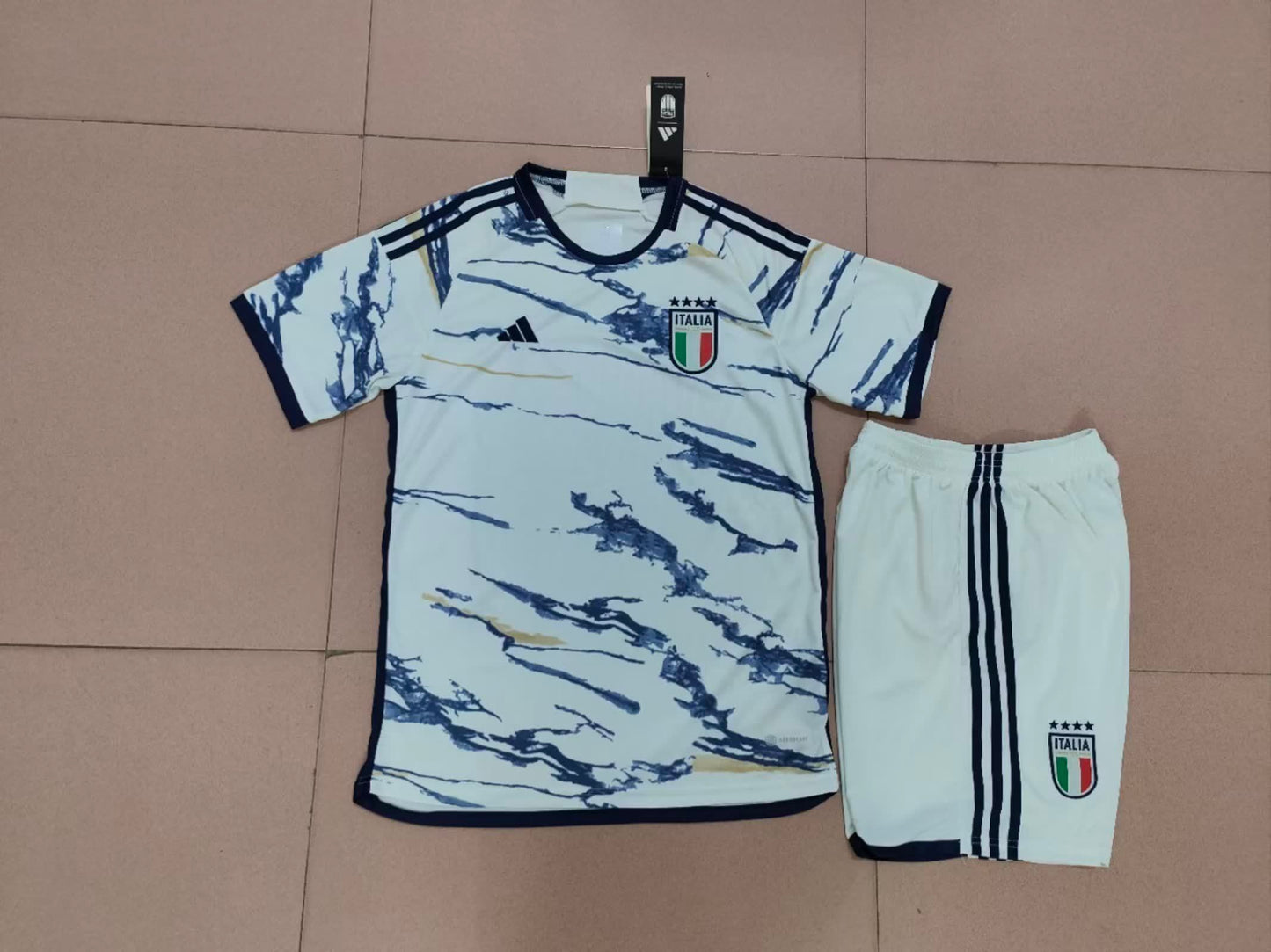 23/24 Italy away Kit