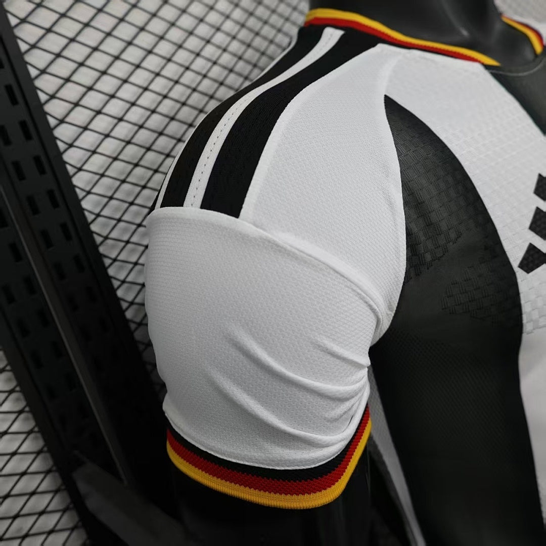 /27 Germany Black and White Player Edition S-3XL5