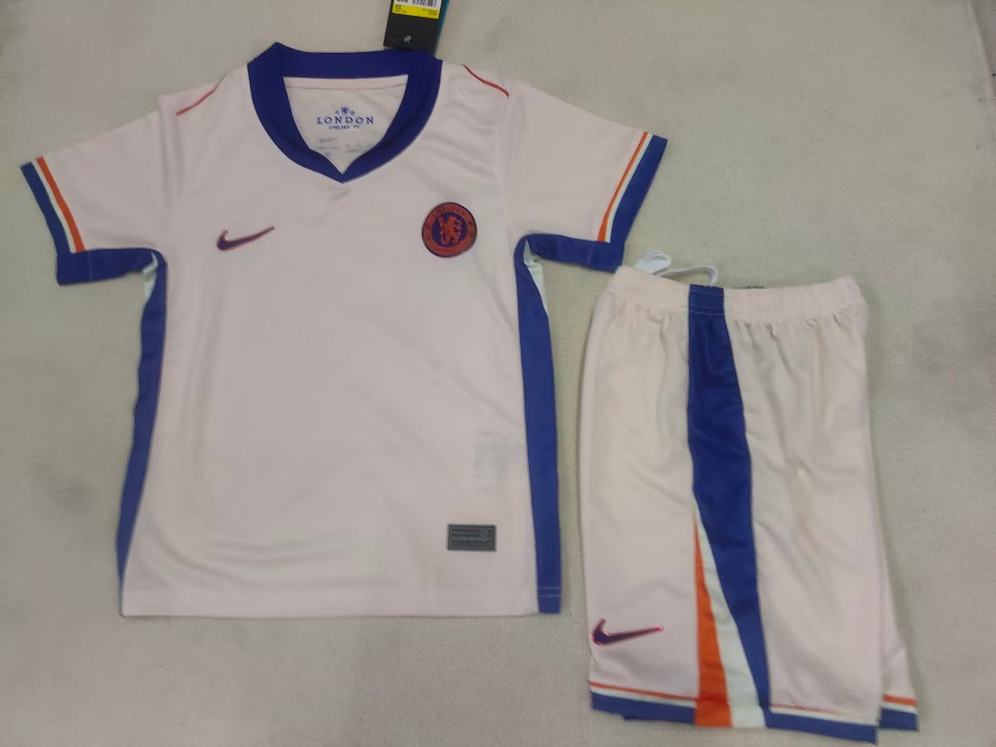24/25 Kids Chelsea away Size: 16-28