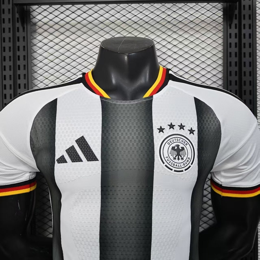 /27 Germany Black and White Player Edition S-3XL5