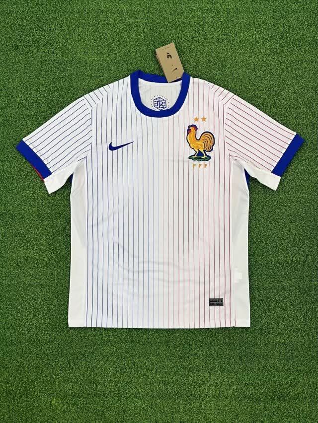 24/25 France away