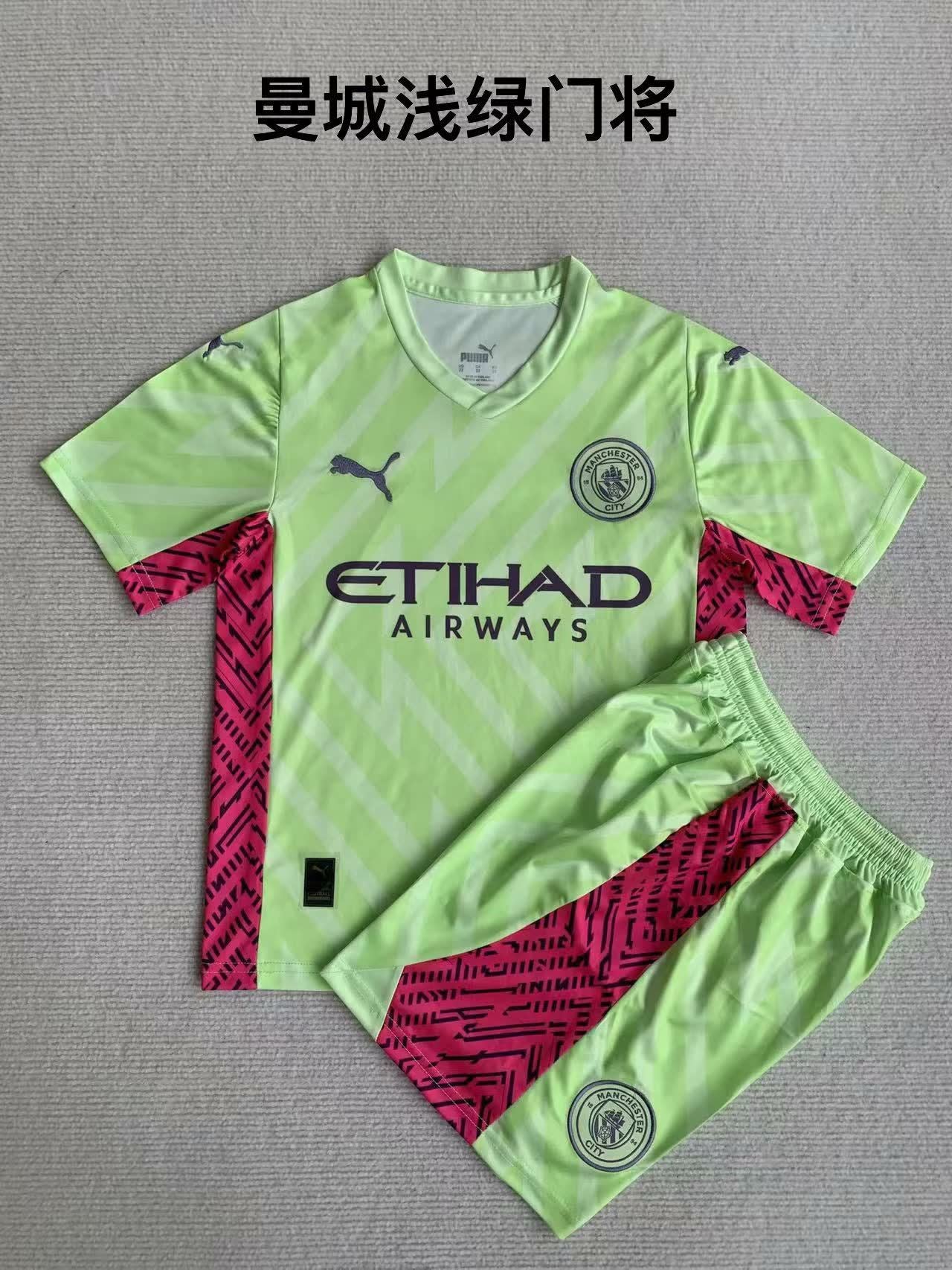23/24 Manchester City Light Green goalkeeper
