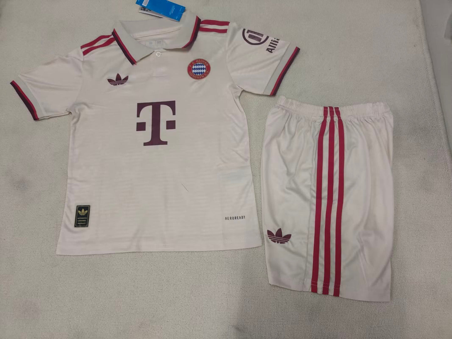 24/25 Kids Bayern Second away Size: 16-28