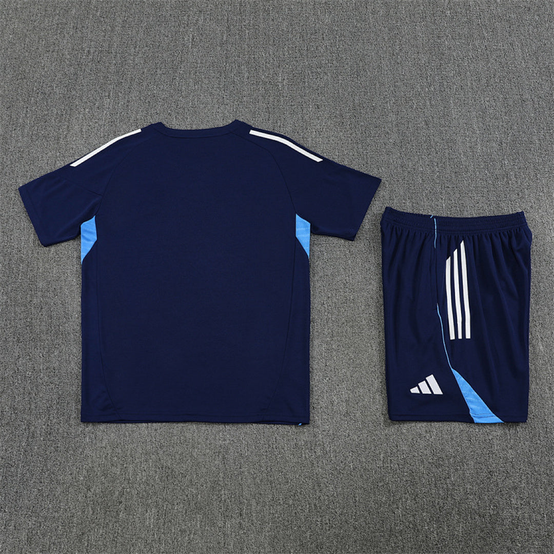 /26 Real Madrid Royal Blue Training Suite (Adults and Kids)7