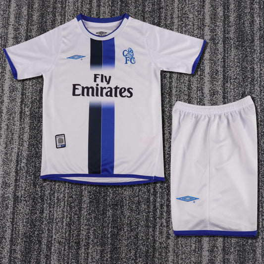 Retro Kids 2003 Chelsea away Size: 16-28