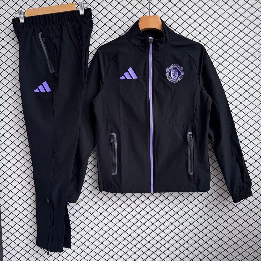 /26 Manchester United Black Windbreaker Set S-XXL3