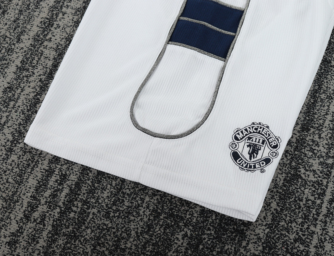 Retro Kids 2000/01 Manchester United away football shirt&amp;Size16-287