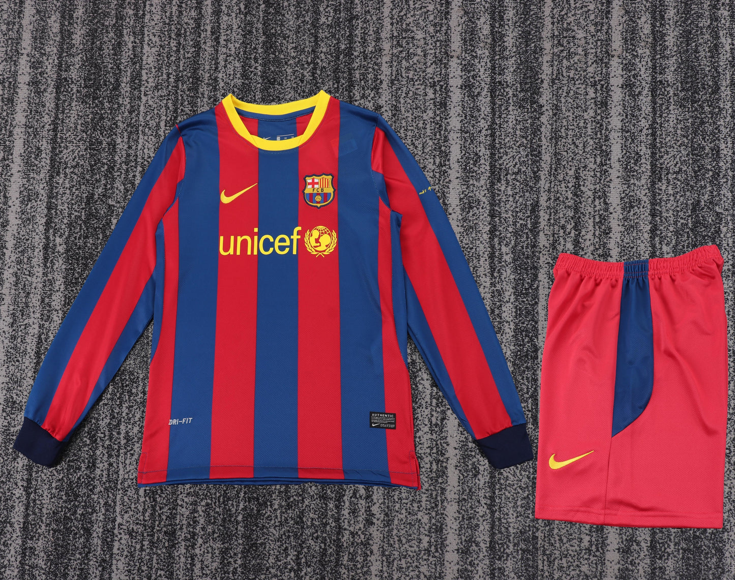 Retro Kids 2010/11 Barcelona Home Long sleeved Football Shirt&amp;Size16-28