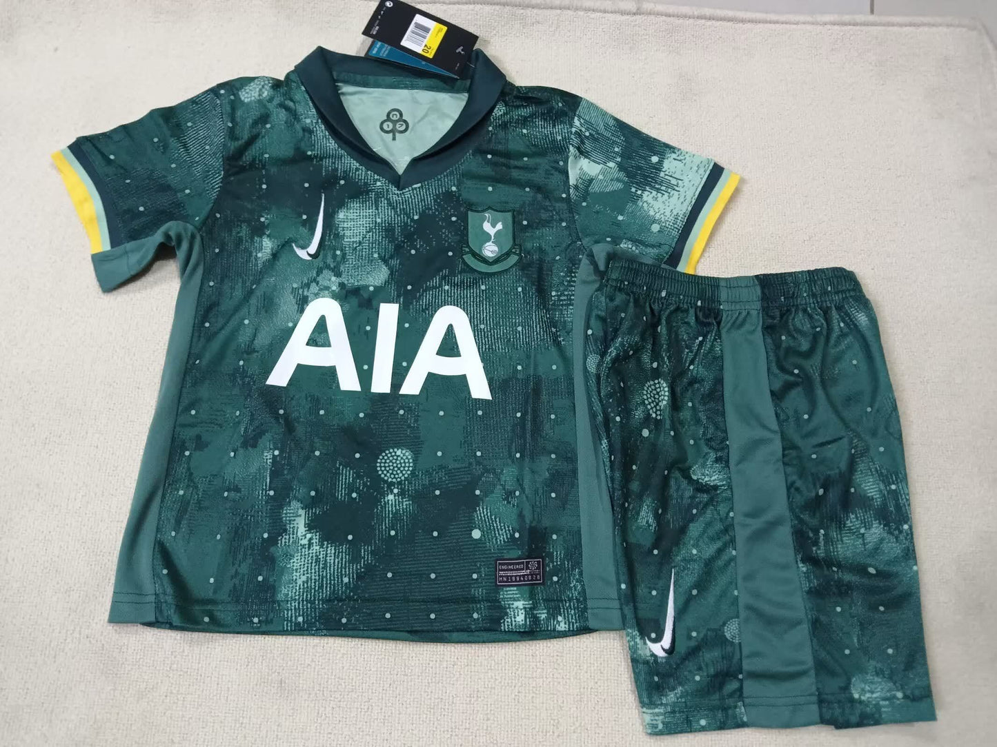 24/25 Kids Tottenham Hotspur Second away Size: 16-28