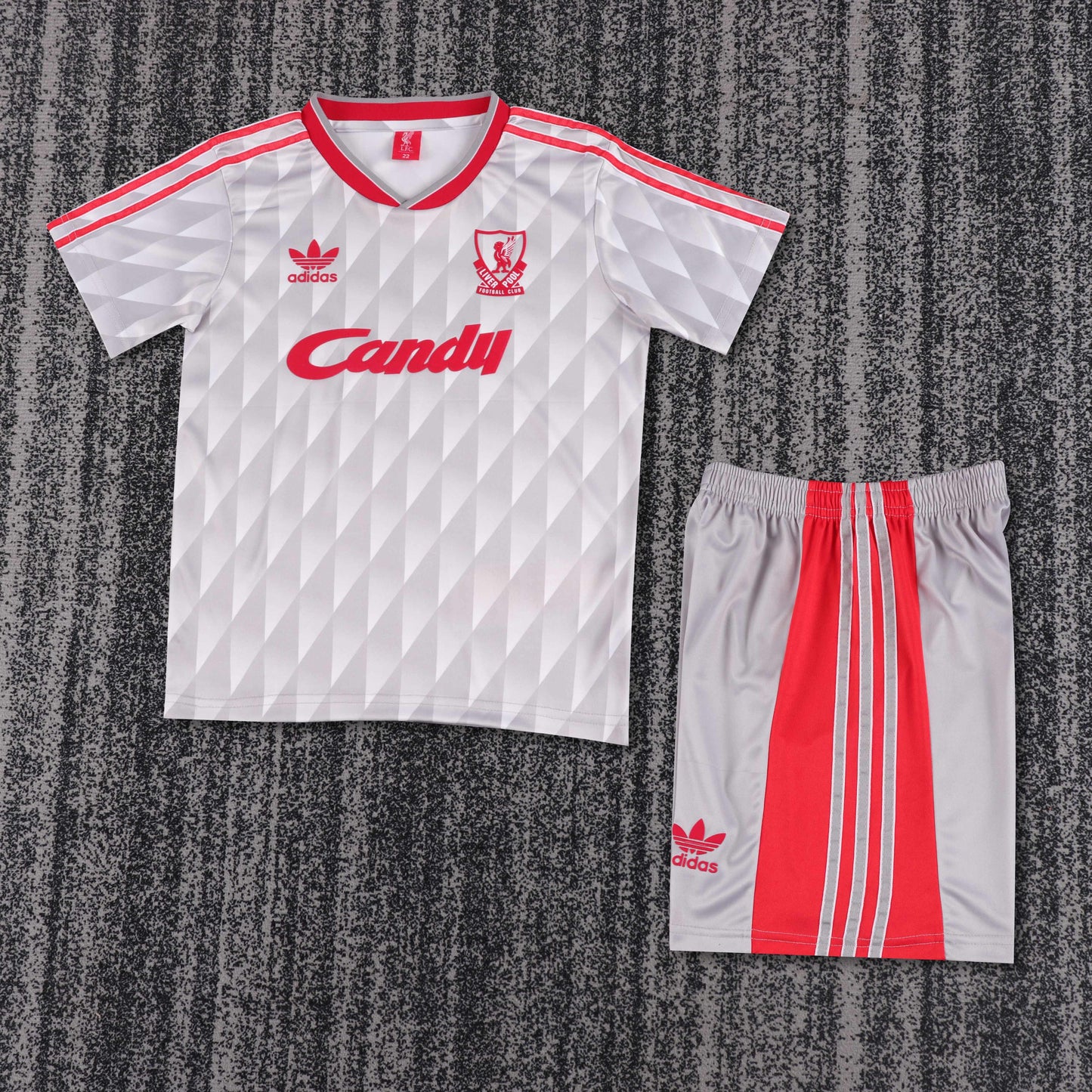 Retro Kids 1989/91 LVP away Size: 16-28