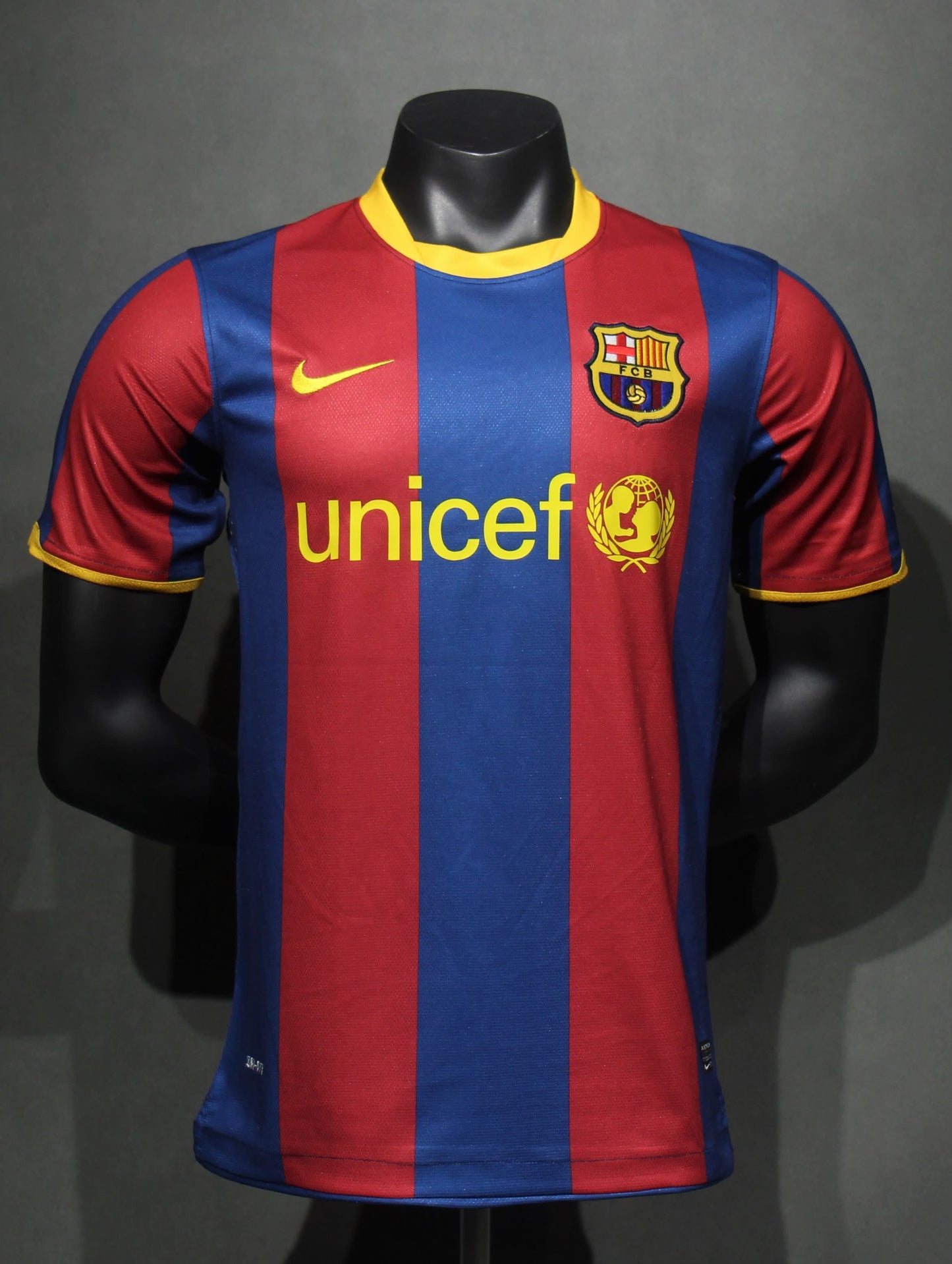 Retro 2010/11 Barcelona Home Player Edition S-3XL