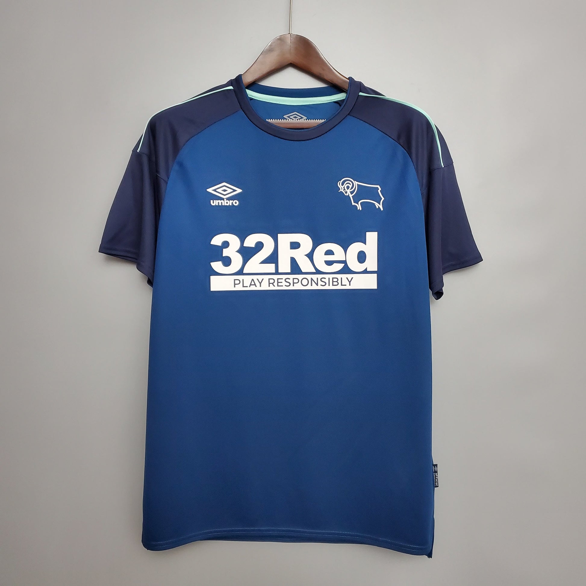 20/21 Derbyshire away S-XXL