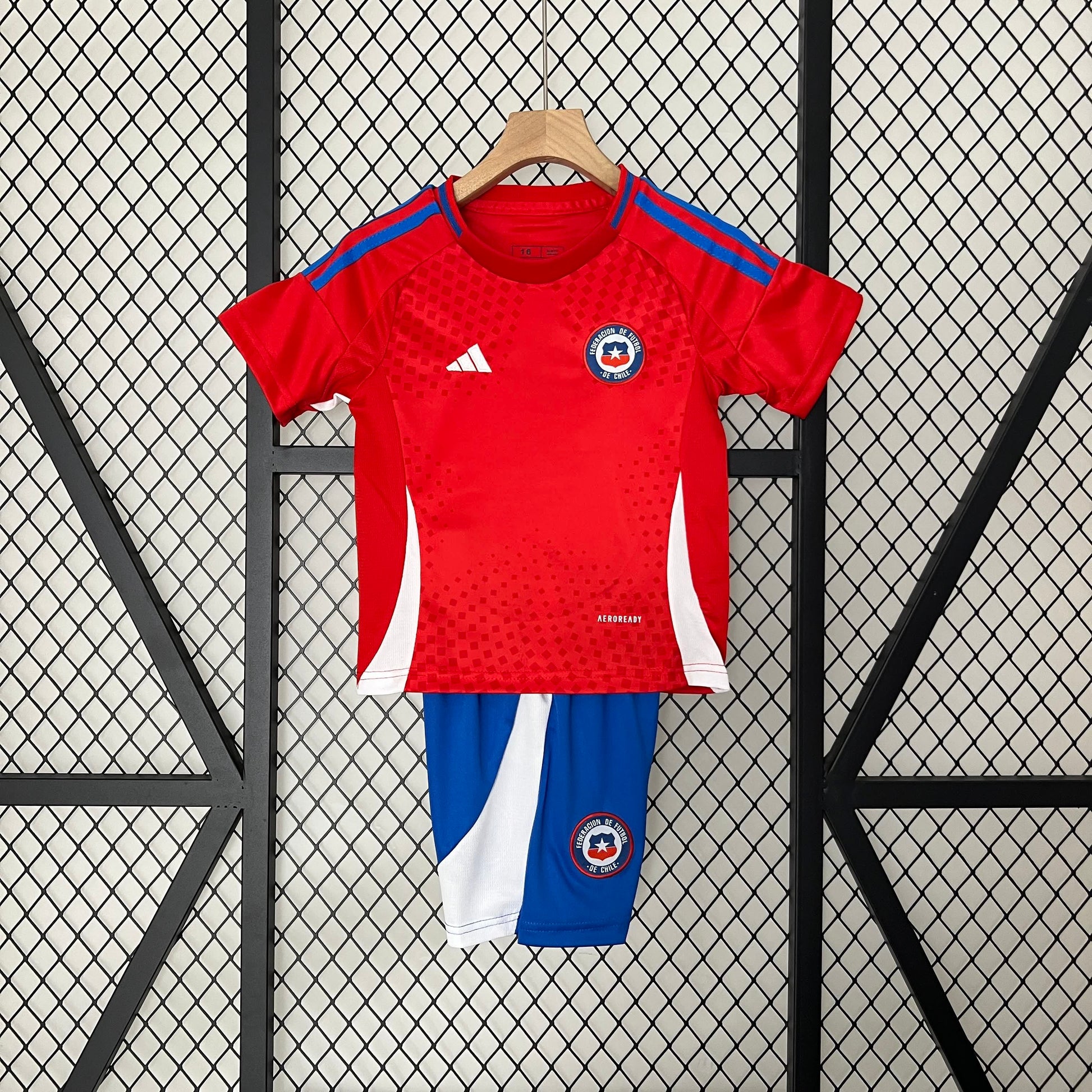 24/25 Kids # Chile Home