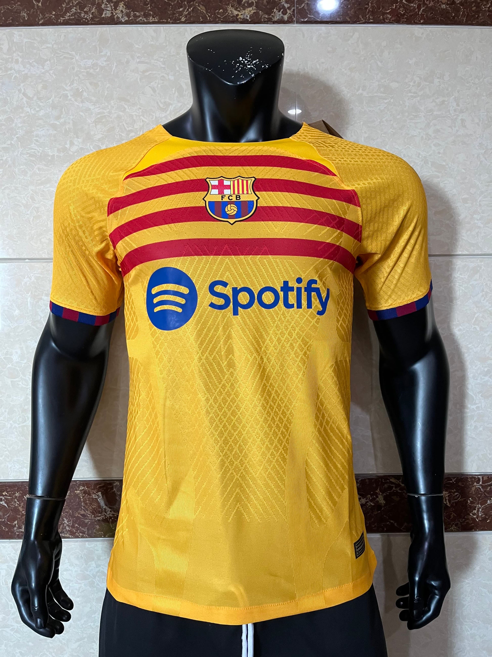 22-23 Barcelona's third away player version