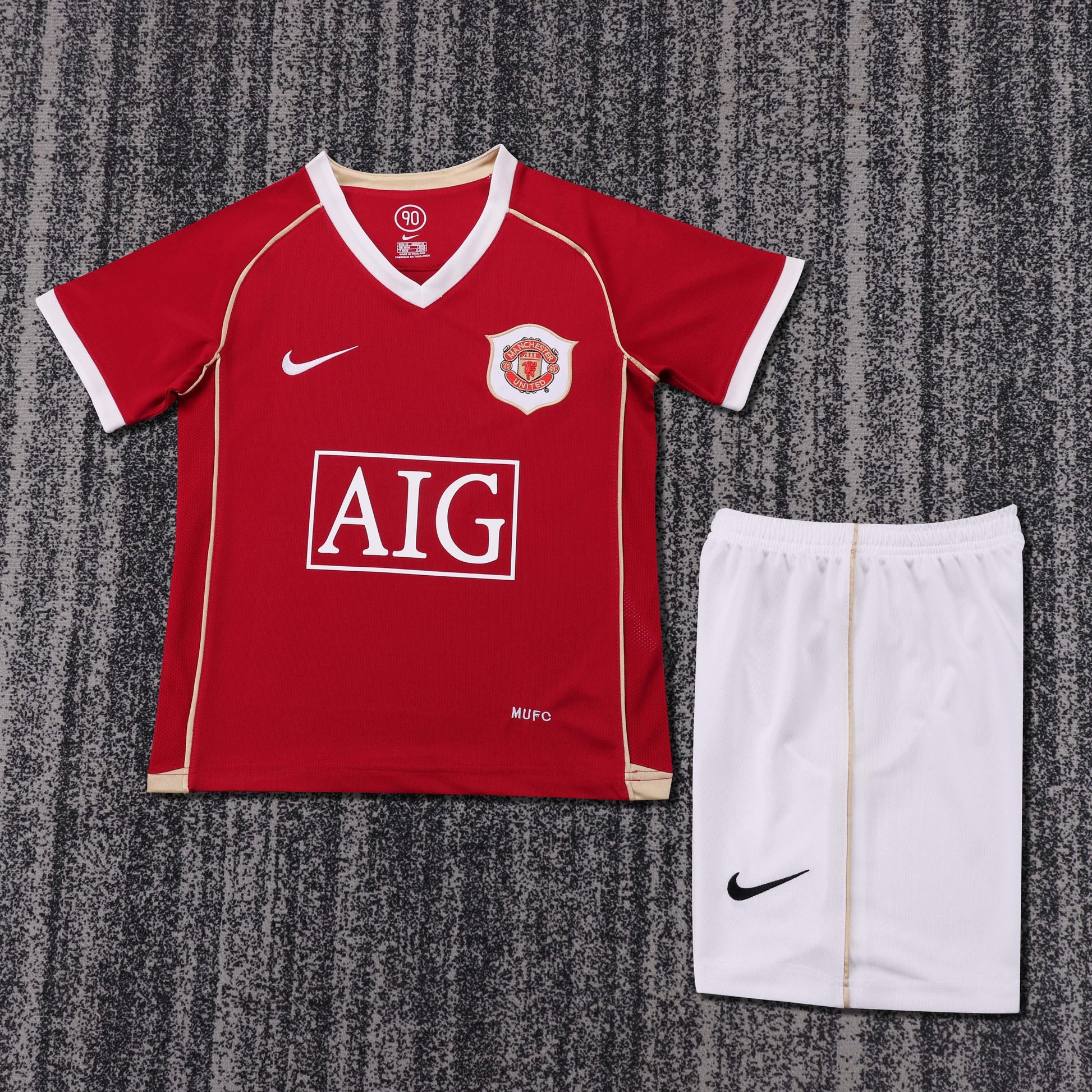 Retro Kids 2006/07 Manchester United Home Size: 16-28