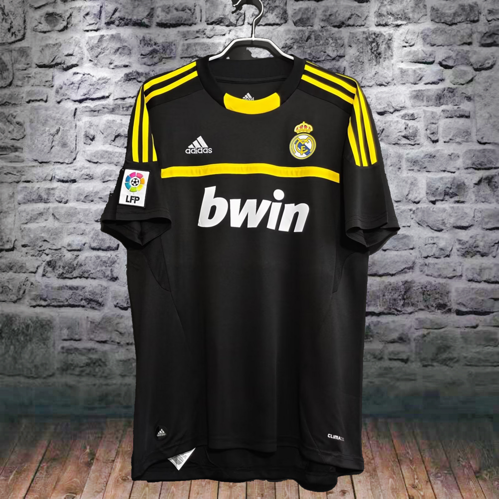 Goalkeeper: 2011/12 Season Real Madrid Black
