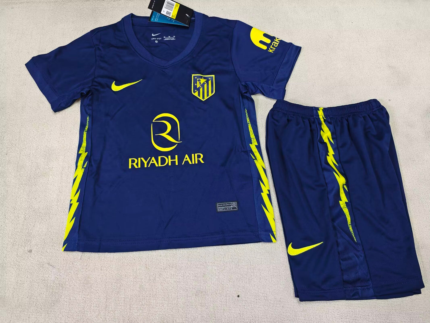 25/26 Kids Atletico Madrid away Size 16-30
