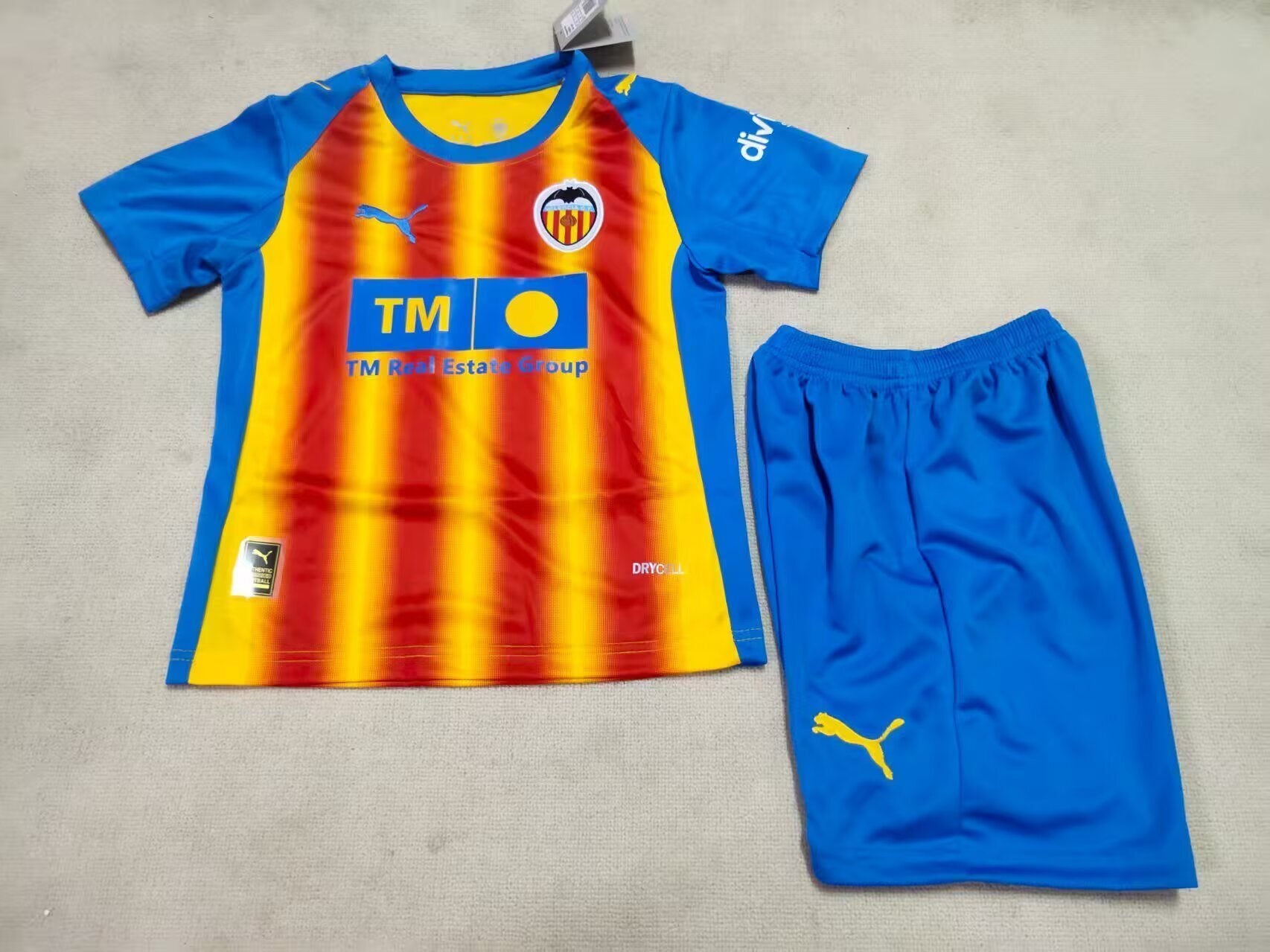 25/26 Kids Valencia away Size 16-30