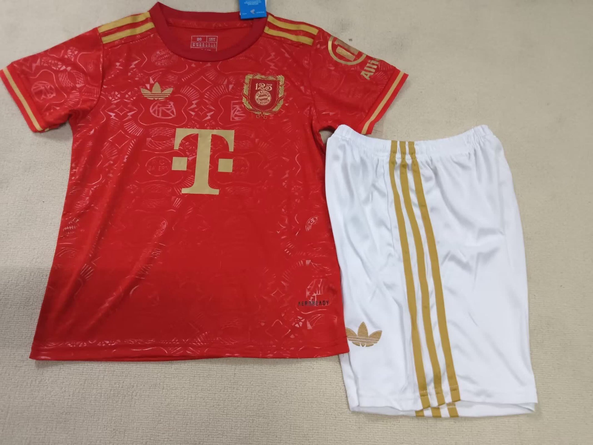 25/26 Kids Bayern 125th Anniversary Edition size: 16-28