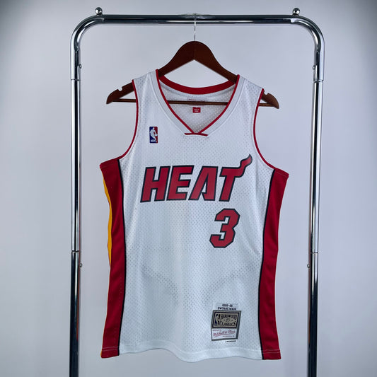MN Heat Pressed Vintage Jersey: SW Heat 05/06 Season White 3 # Wade
