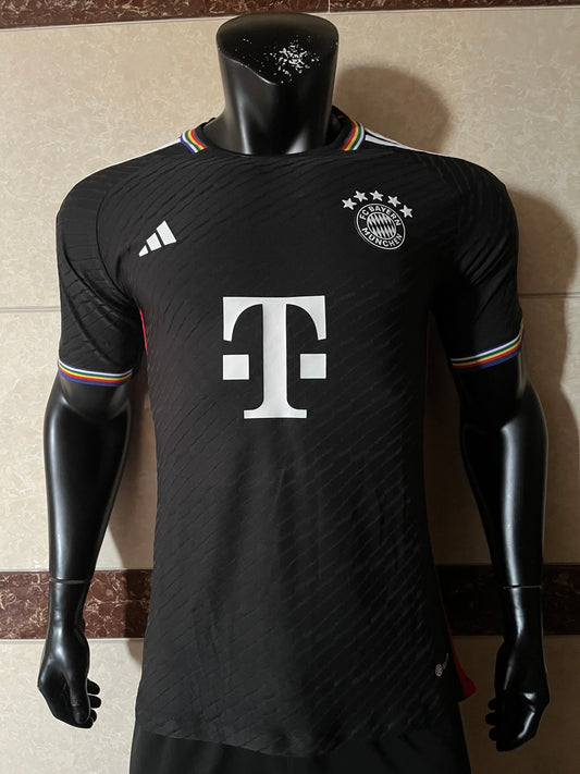 23/24 Bayern Black Concept Edition