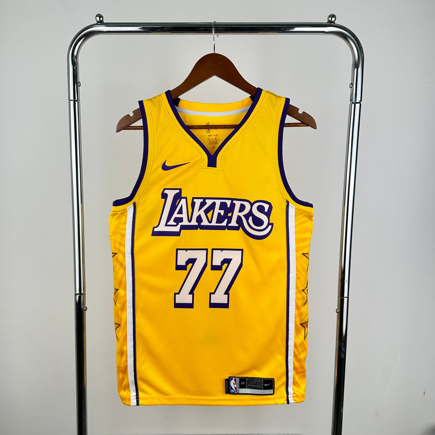 Lakers Star 77 # Don?i? S-XXL