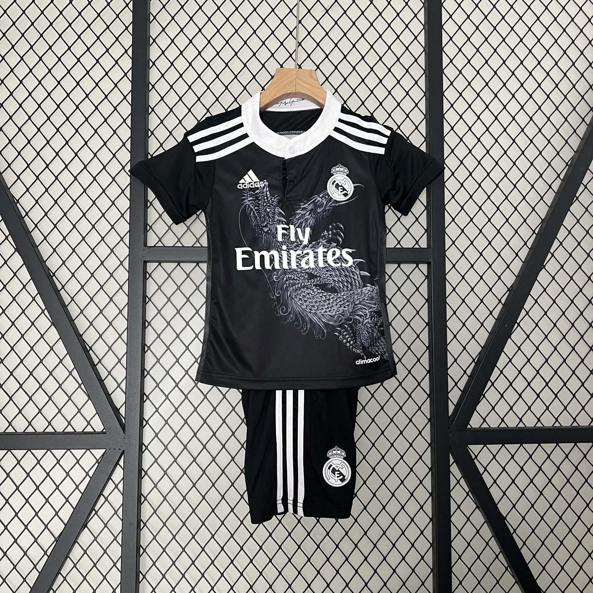Kids # 14/15 Retro Real Madrid Second Away