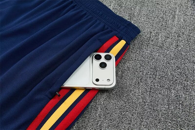 Short sleeved training clothes