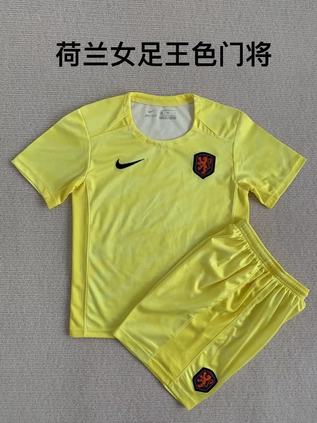 23/24 Netherlands Women's Football Yellow Goalkeeper