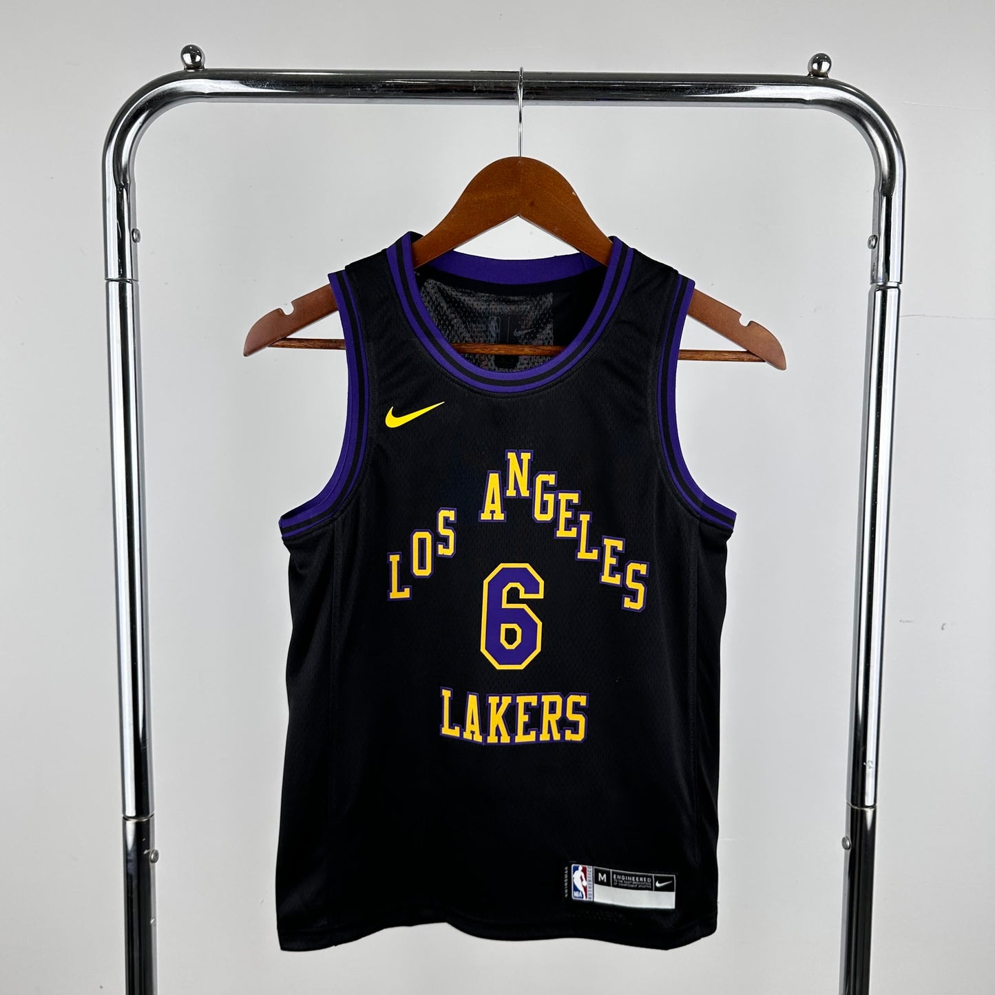 NBA Kids: 24 Season Lakers City Edition 6 # James