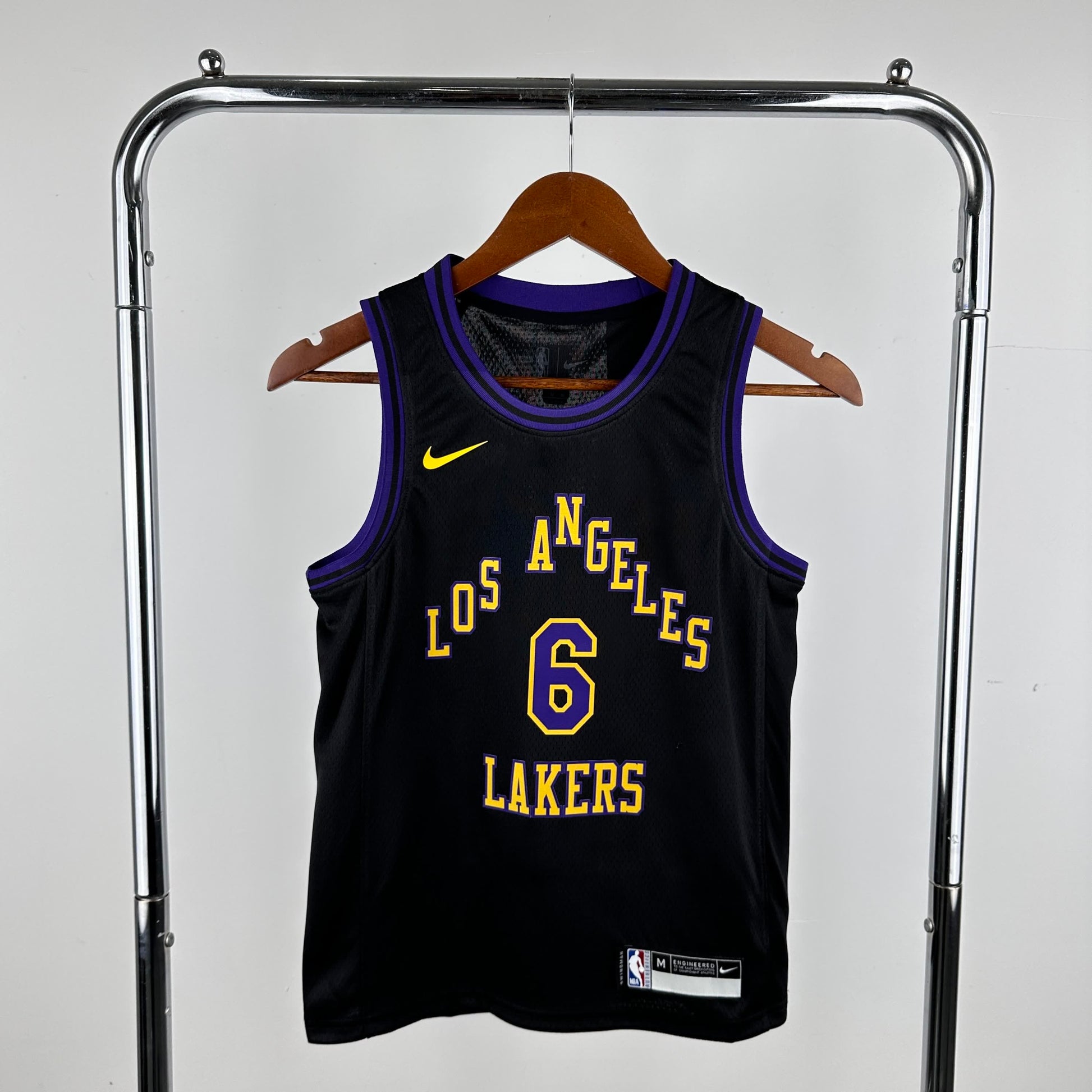 NBA Kids: 24 Season Lakers City Edition 6 # James