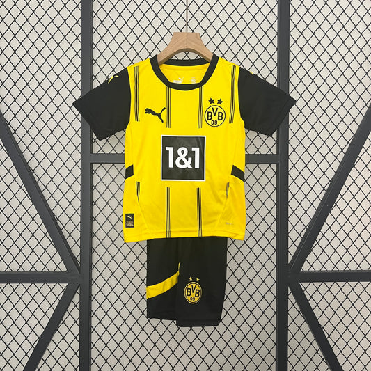 24/25 Kids Dortmund Home Size: 16-28