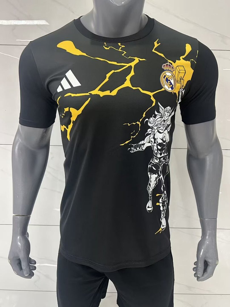 /26 Real Madrid x Marvel Black Special Edition S-XXL4