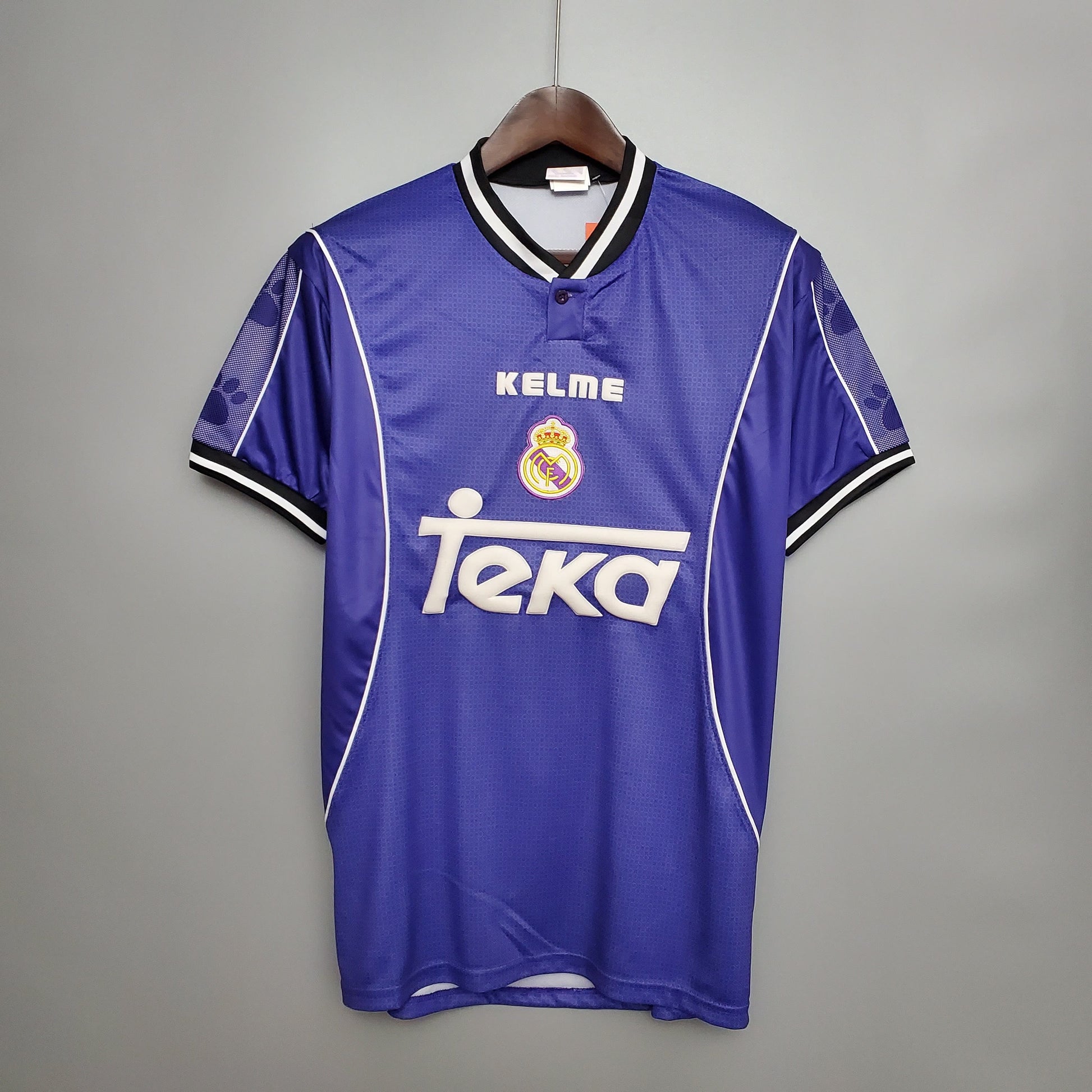 Retro Real Madrid 97/98 away S-XXL