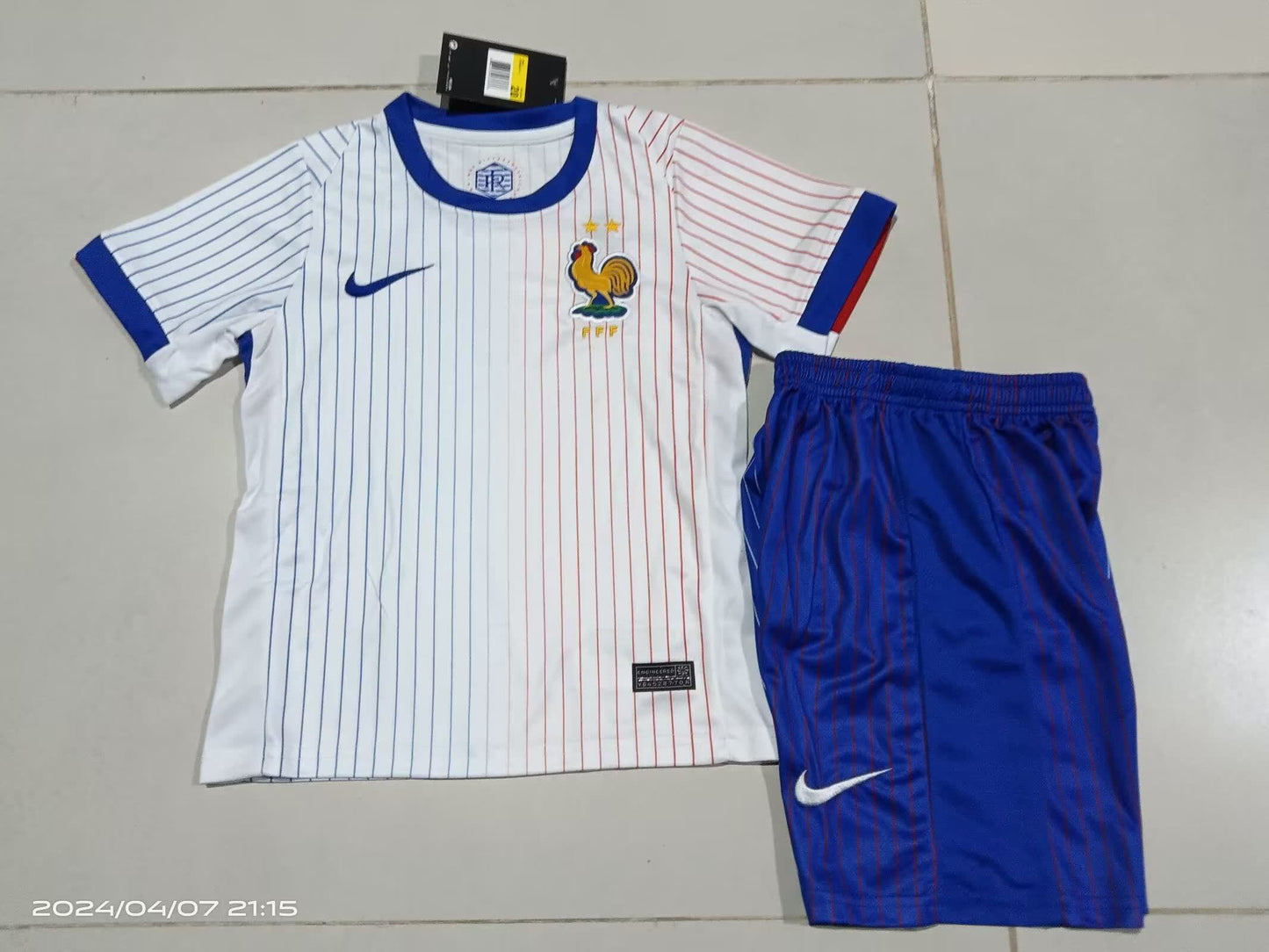 24/25 Kids France away size: 16-28