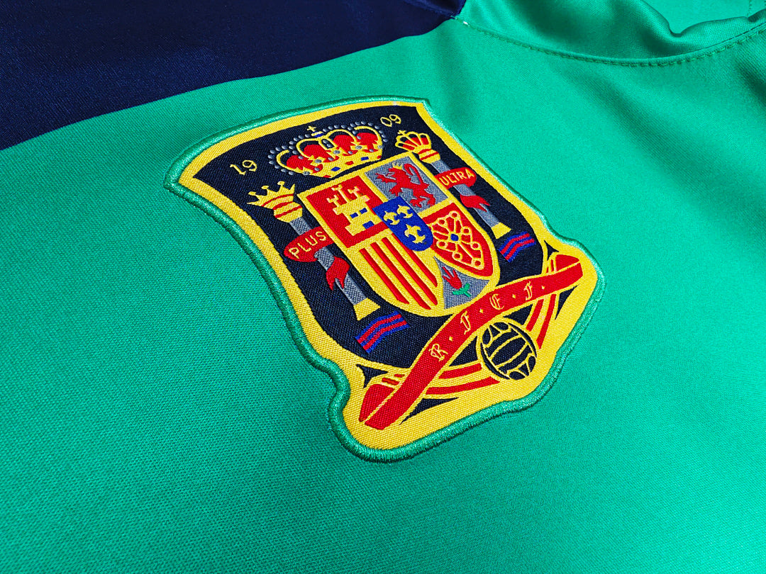 Retro 2010 Spain Goalkeeper Green S-XXL7