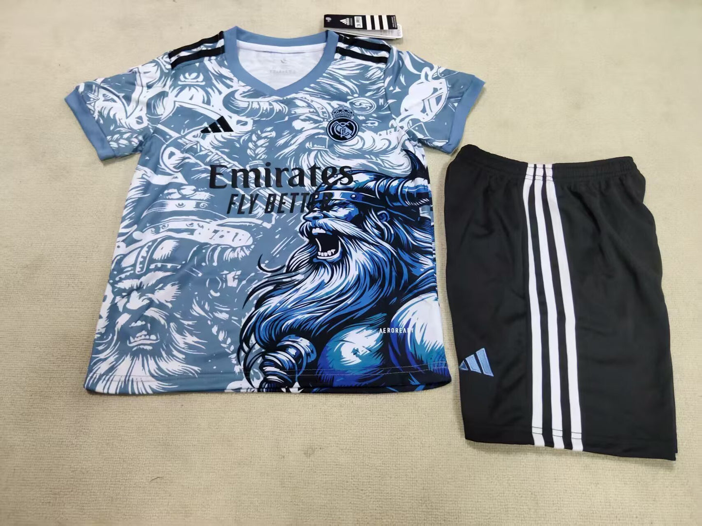 25/26 Kids Real Madrid Special Edition Tauren Size 16-30