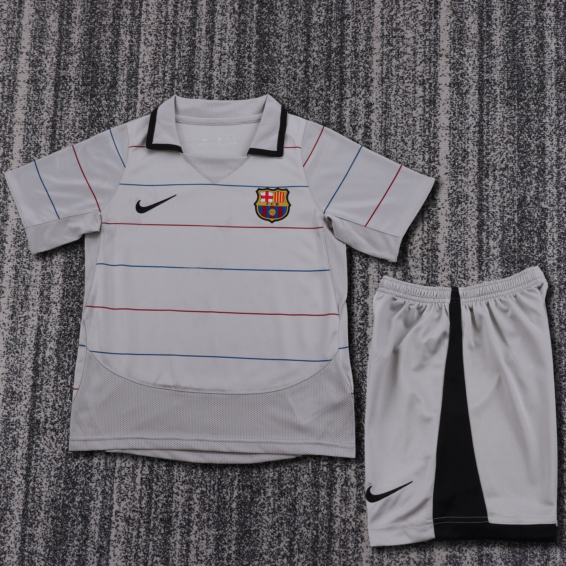 Retro Kids 2003/04 Barcelona away&amp;Size16-28