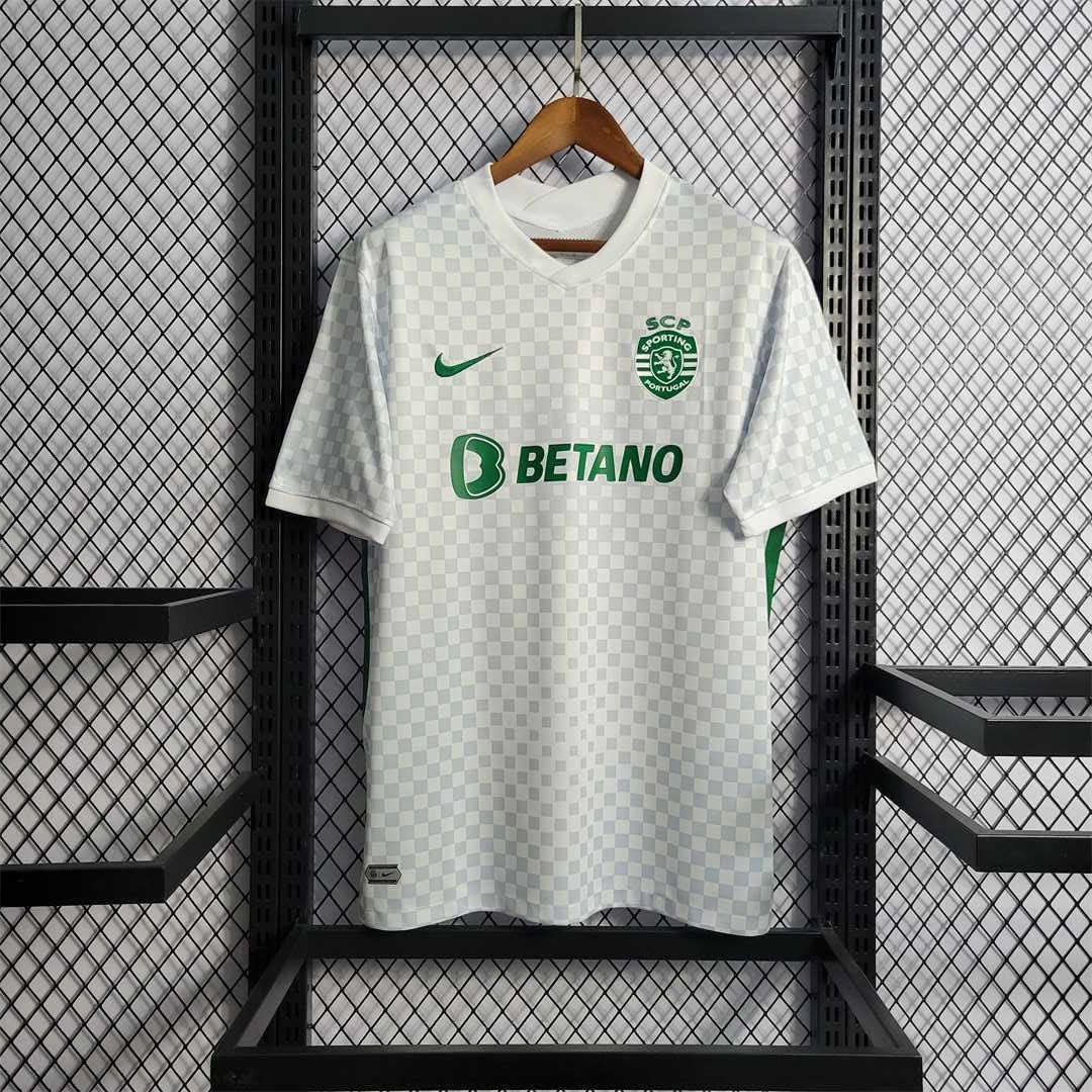 22-23 Sporting Lisbon third away