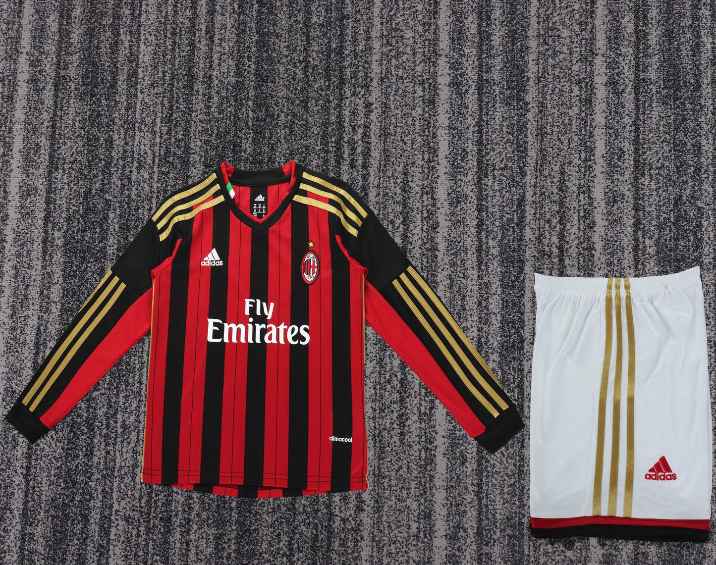 Retro Kids 2013/14 AC Milan home long sleeved football Jersey&amp;Size16-28