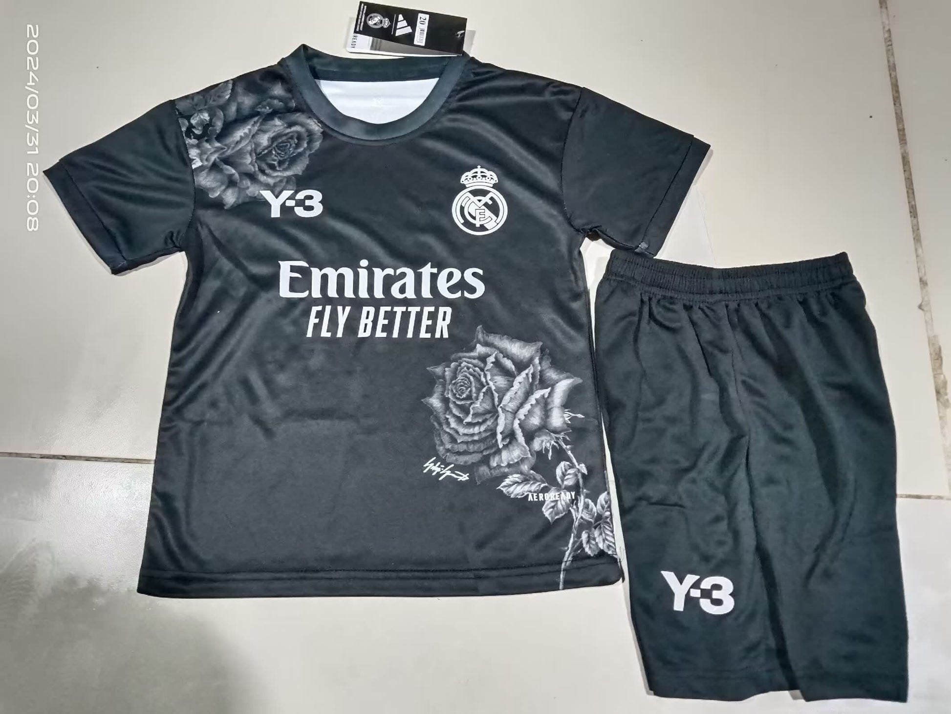 24/25 Kids Real Madrid Y3 Third Away Goalkeeper Black Size: 16-28