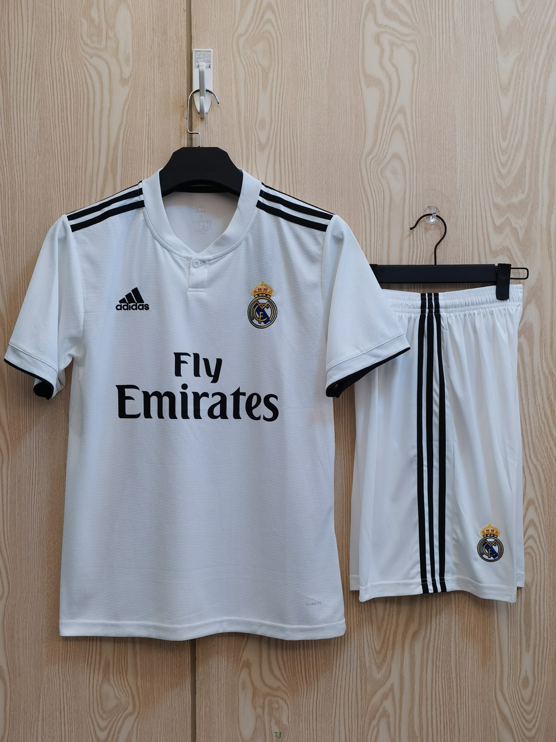 18/19 Real Madrid Home