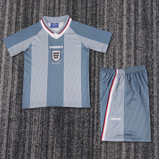 Retro Kids 1996 England away Size: 16-28