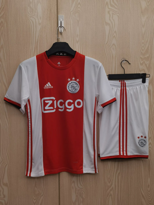 19/20 Ajax Home