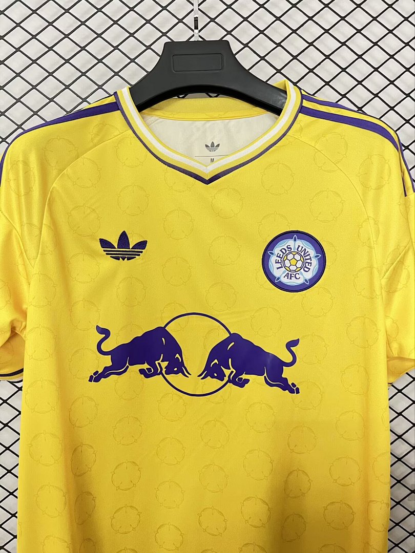 /27 Leeds United away Yupoo Soccer Jerseys S-4XL3