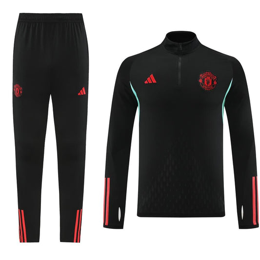 23 Manchester United 01 Black Half Zipper