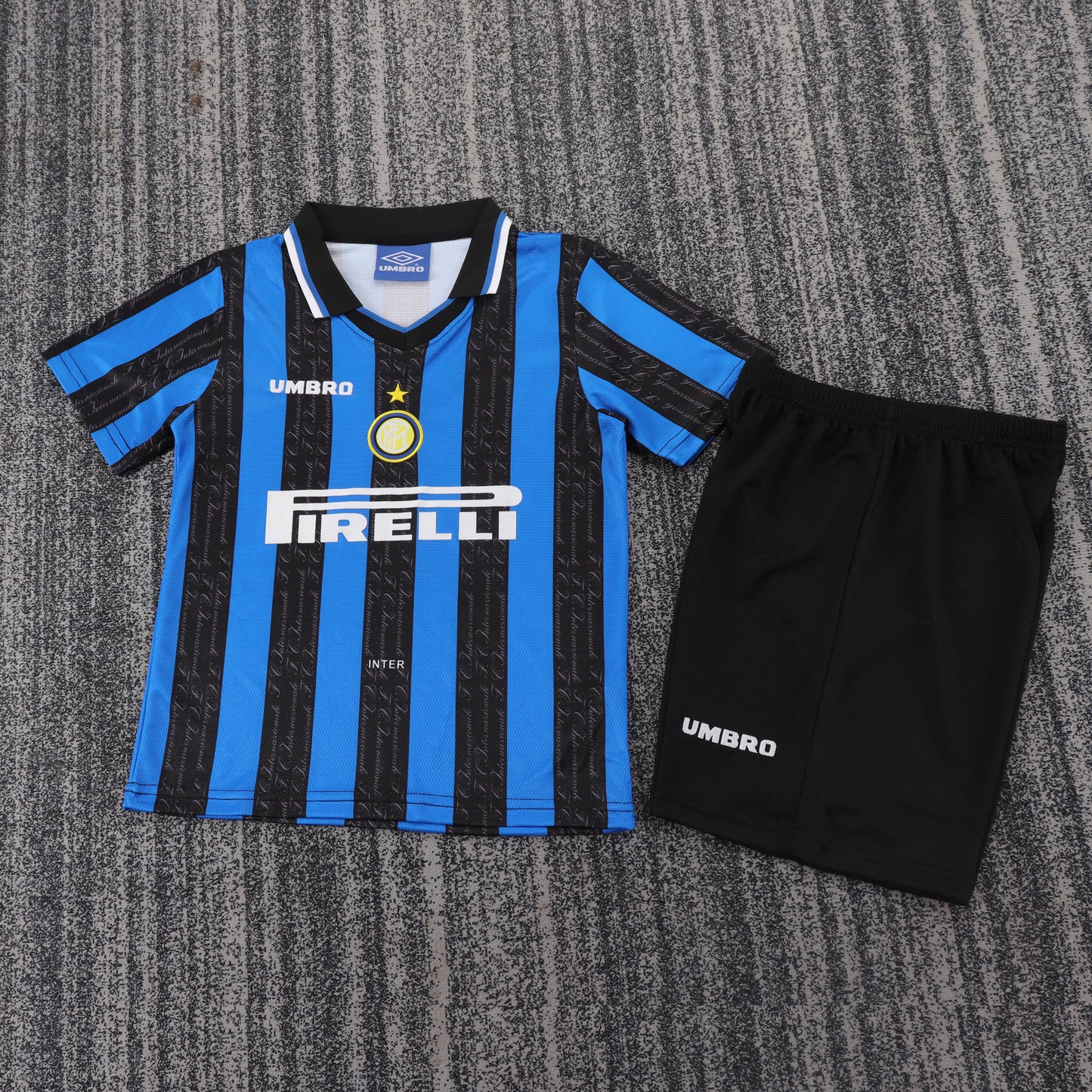 Retro Kids 1997/98 Inter Milan home size: 16-28